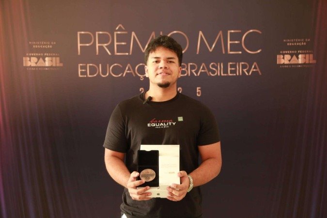 Teylan alcançou 772 pontos na redação com o tema Desafio para a valorização da herança africana no Brasil
 -  (crédito: Arquivo Pessoal )