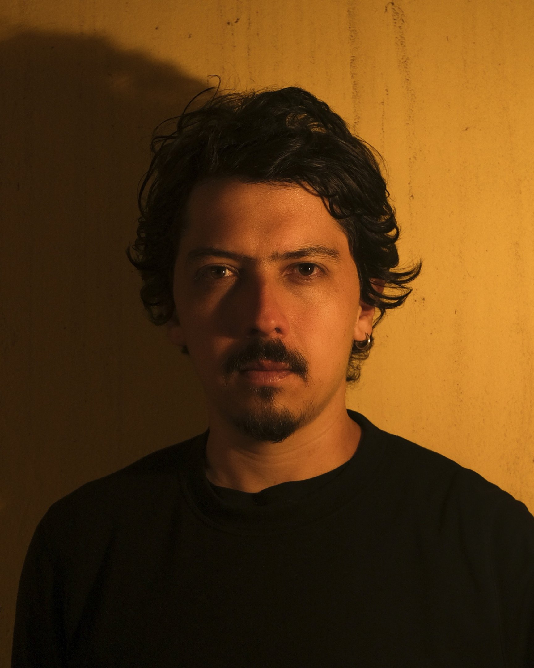 Musuk Nolte estará em Brasília para conduzir a oficina gratuita "Enfrentando desafios sociais urgentes: o encontro entre documentário e arte", na Caixa Cultural Brasília