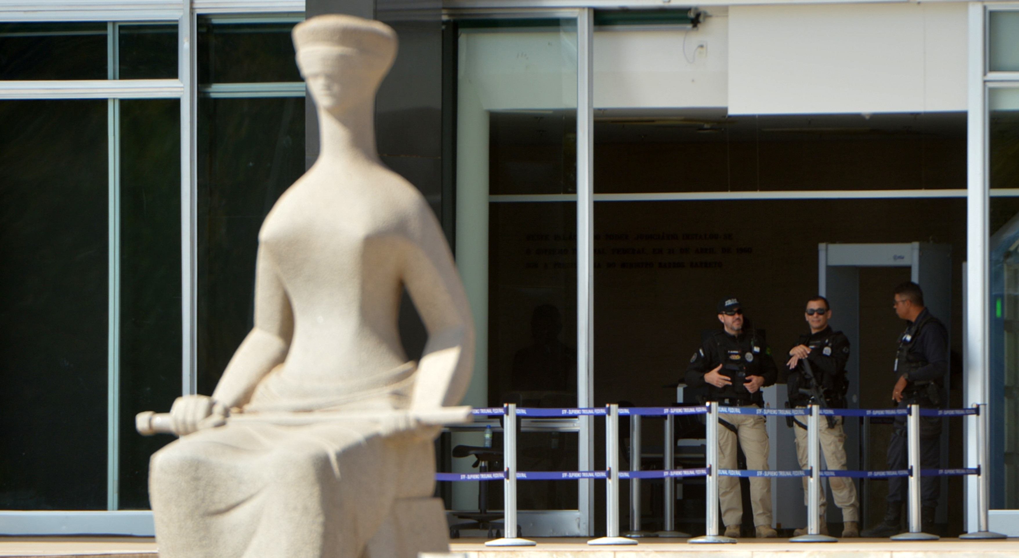 Segurança será reforçada na Praça dos Três Poderes para julgamento no STF