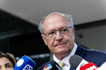 Alckmin definiu o indulto como um 'golpismo de marcha ré' -  (crédito: Júlio César Silva/MDIC)