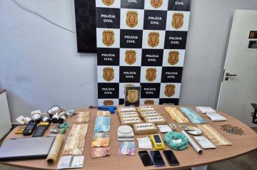 Polícia fecha distribuidora usada como centro logístico do tráfico em Taguatinga - (crédito: PCDF) Polícia fecha distribuidora usada como centro logístico do tráfico em Taguatinga - (crédito: PCDF)
