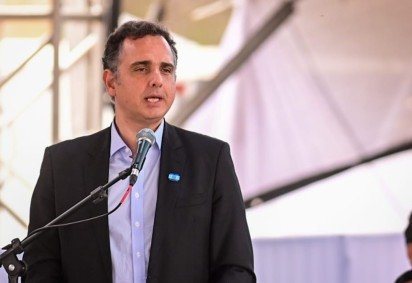 O presidente eleito para a comissão, senador Rodrigo Pacheco, destacou que ela debaterá temas sensíveis como responsabilidade civil, direitos da personalidade, sucessão digital e regulação da inteligência artificial -  (crédito:  Leandro Couri/EM/D.A Press)