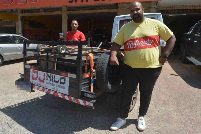 Gabriel Silva (à frente) diz respeitar os limites de velocidade e de carga para evitar acidentes - (crédito: Ed Alves CB/DA Press) Gabriel Silva (à frente) diz respeitar os limites de velocidade e de carga para evitar acidentes - (crédito: Ed Alves CB/DA Press)