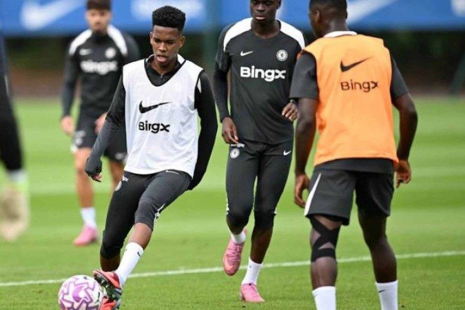 Jogadores do Chelsea durante treinamento da equipe - (crédito: Foto: Divulgação) Jogadores do Chelsea durante treinamento da equipe - (crédito: Foto: Divulgação)