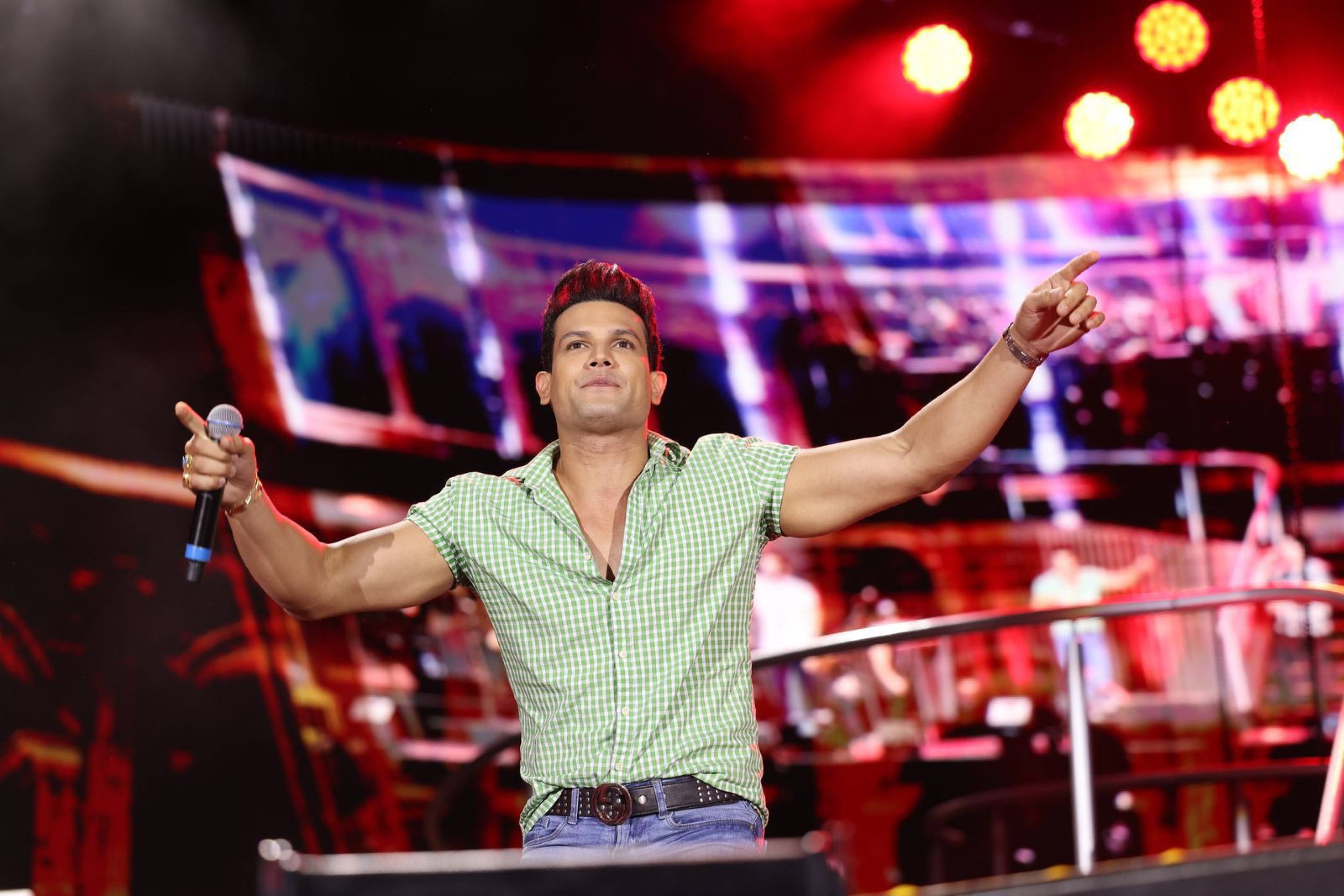 Israel Novaes e Thiago Brava gravam DVD 