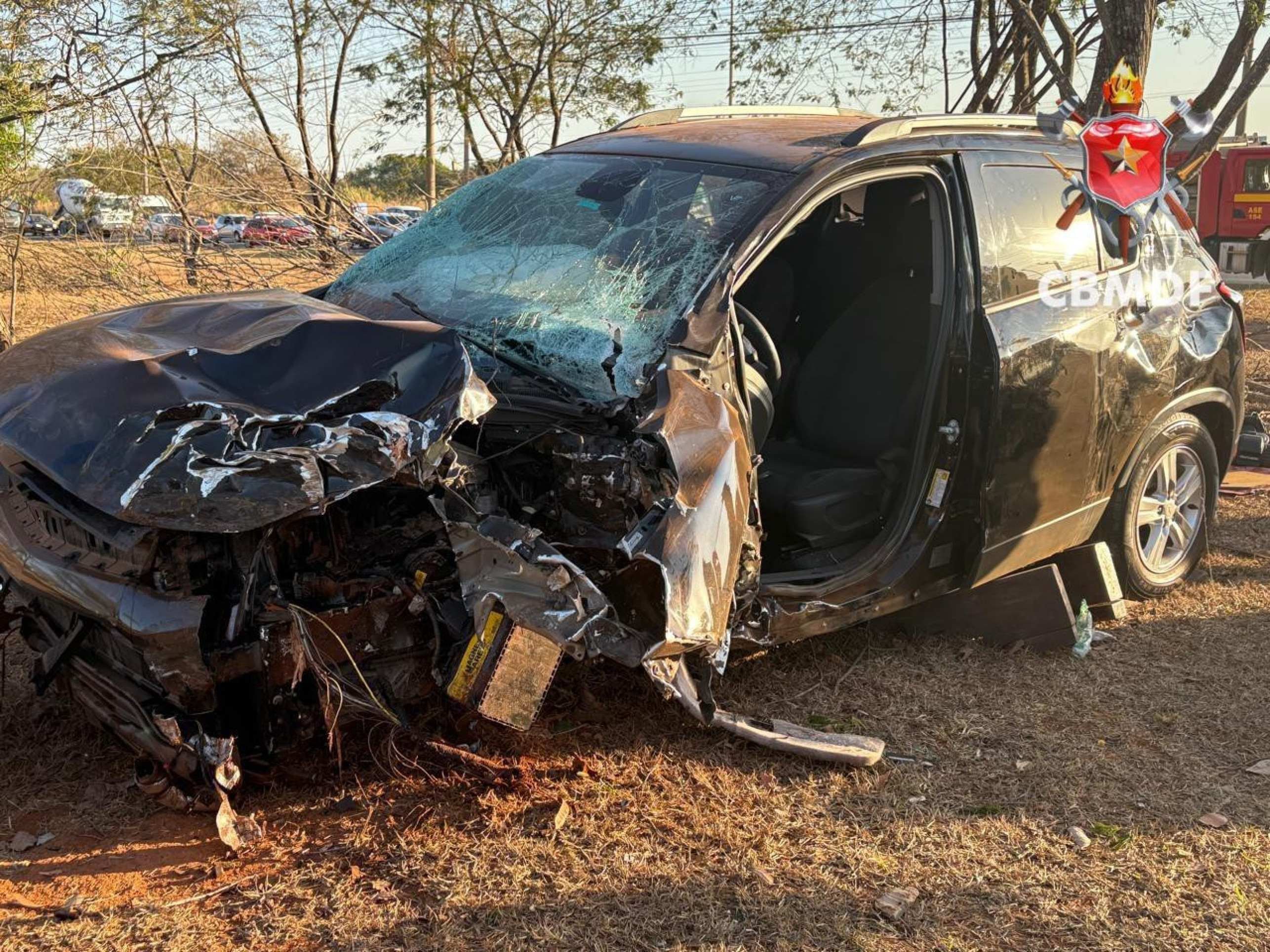Acidente fere duas pessoas no Noroeste nesta sexta; veja vídeo
