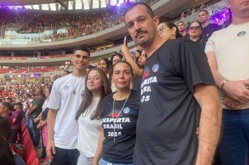A família Freitas percorreu 976 km, de Presidente Prudente até a capital federal, para participar do evento