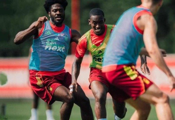 Foto: reprodução/instagram/officialnffc