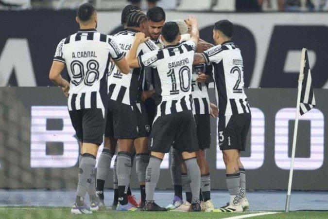 Botafogo vence o Bragantino pelo BrasileirÃ?£o - (crédito: Foto: VÃ?Âtor Silva/Botafogo) Botafogo vence o Bragantino pelo BrasileirÃ?£o - (crédito: Foto: VÃ?Âtor Silva/Botafogo)