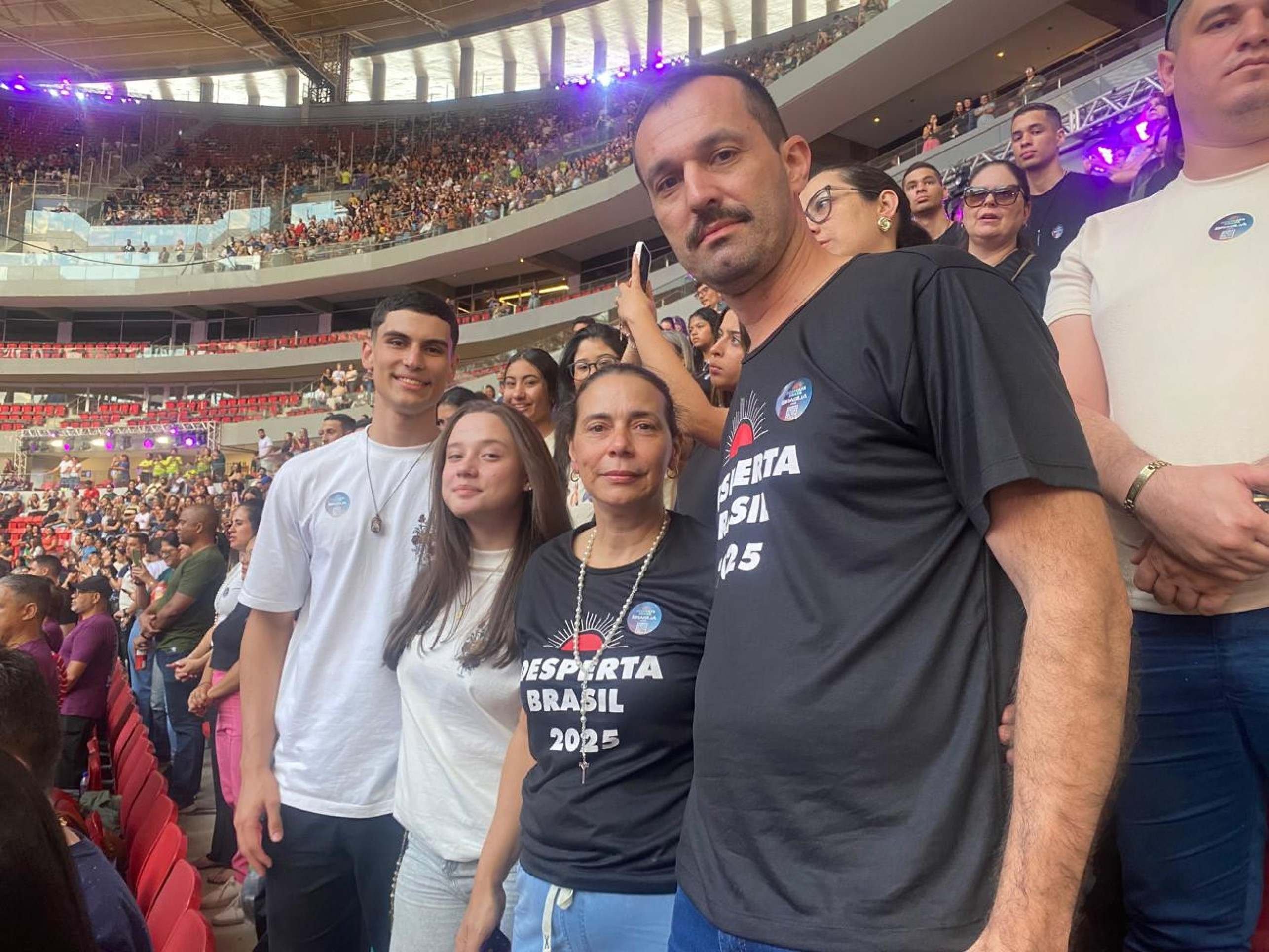 A família Freitas percorreu 976 km, de Presidente Prudente até a capital federal, para participar do evento