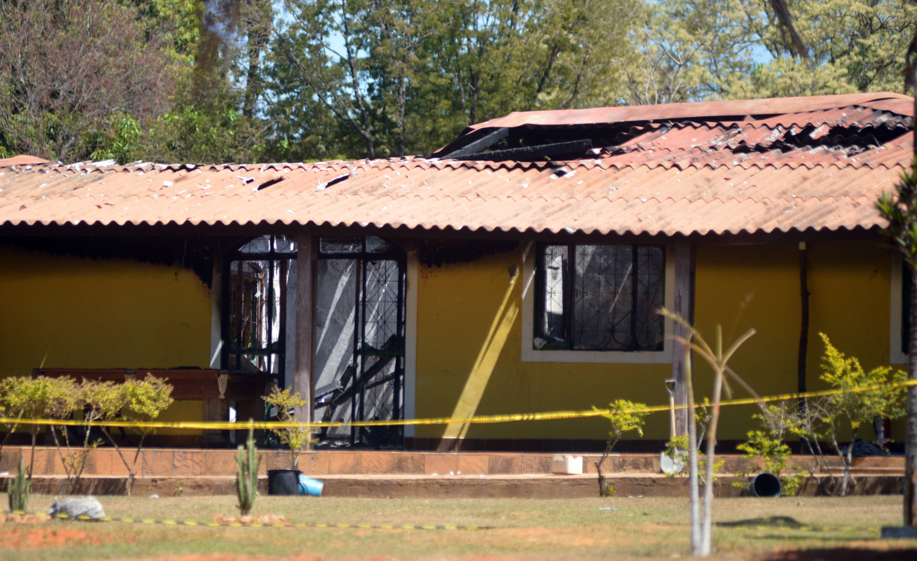  Incêndio em casa de recuperação de dependentes químicos deixa cinco mortos. O incêndio começou perto das 3h da manhã na área rural do Boqueirão, região do Paranoá.