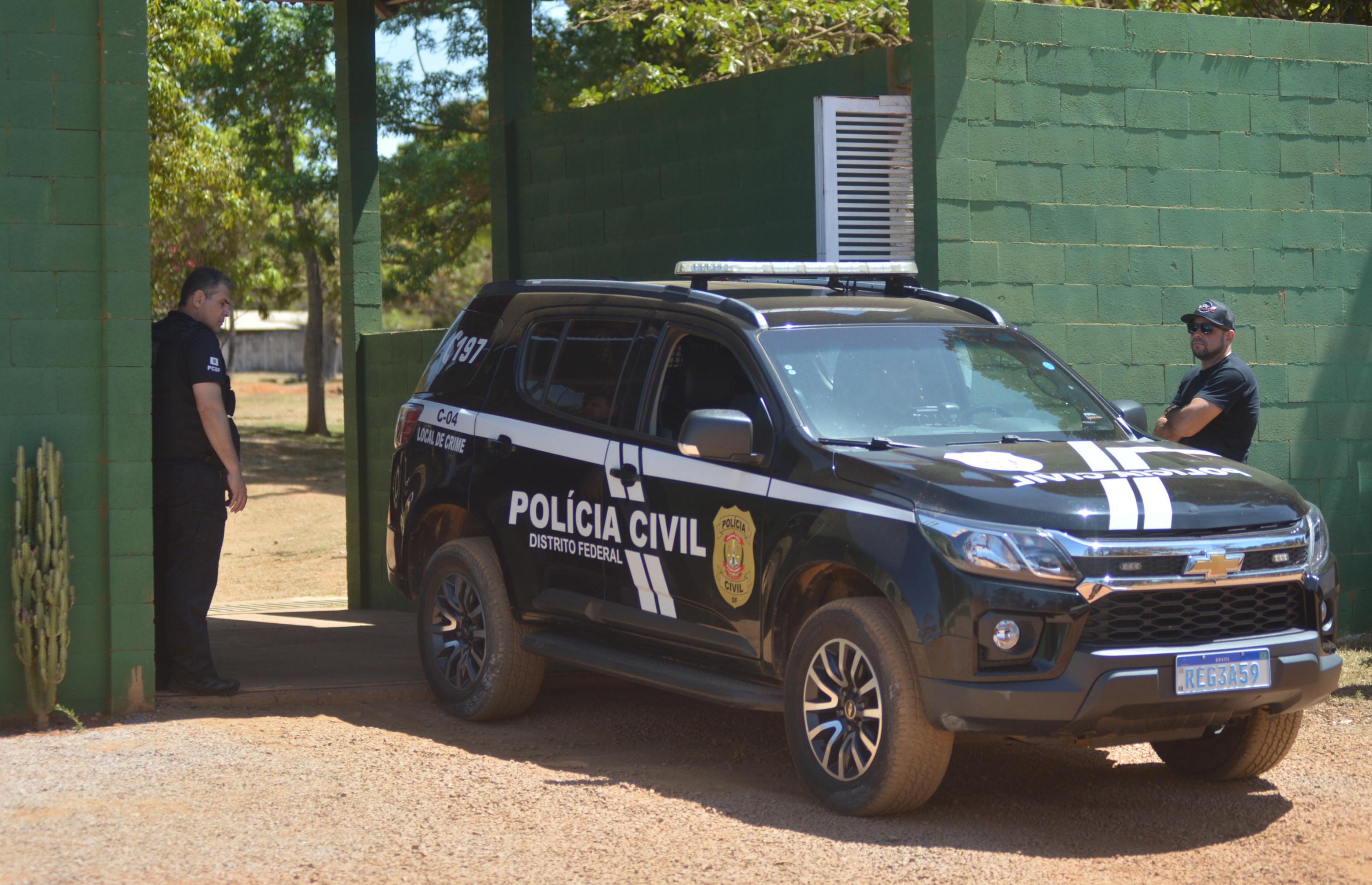  Incêndio em casa de recuperação de dependentes químicos deixa cinco mortos. O incêndio começou perto das 3h da manhã na área rural do Boqueirão, região do Paranoá.