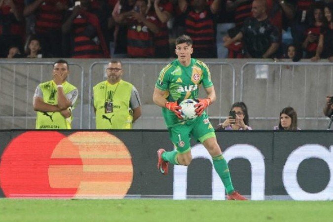 ROCHET - Muito inseguro, gerou tensão quando precisou ser acionado. No segundo tempo, quase entregou o gol de empate para o Fortaleza no segundo tempo - NOTA 5,0 - Foto: Ricardo Duarte / Internacional