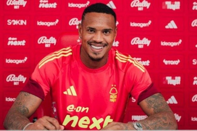 John é anunciado pelo Nottingham Forest - (crédito: Foto: Divulgação/Nottingham Forest) John é anunciado pelo Nottingham Forest - (crédito: Foto: Divulgação/Nottingham Forest)