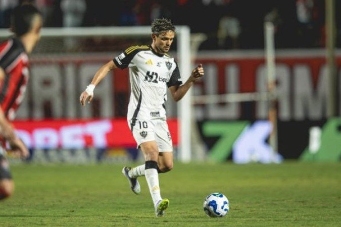 GUSTAVO SCARPA - Uma de suas piores partidas pelo clube. Apagado, não conseguiu criar, errou passes e finalizações. O time precisava dele, mas ele não apareceu. NOTA: 4,5. Foto: Pedro Souza/Atlético