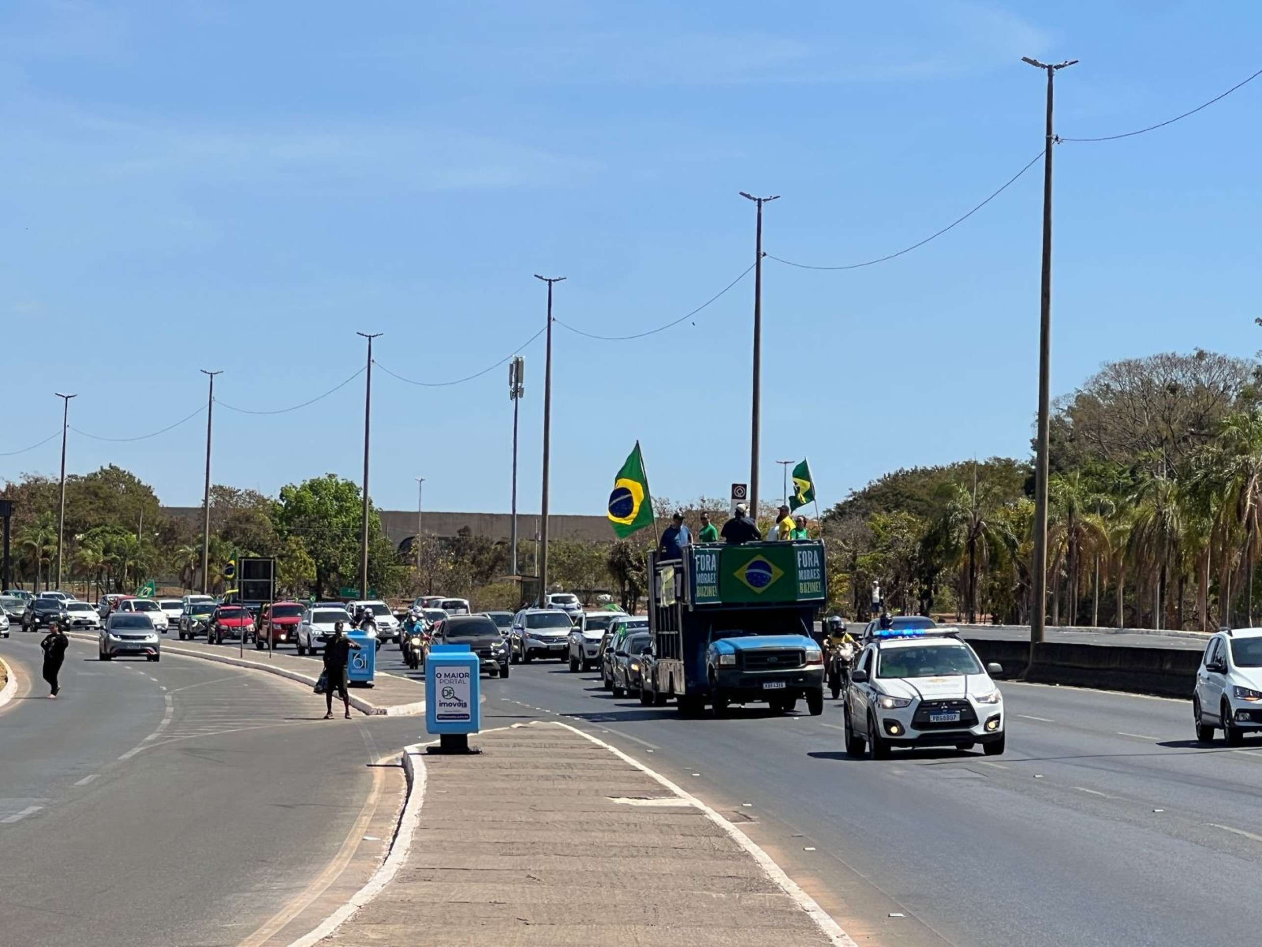 Carreata de apoiadores do ex-presidente Jair Bolsonaro, neste domingo (31/8)