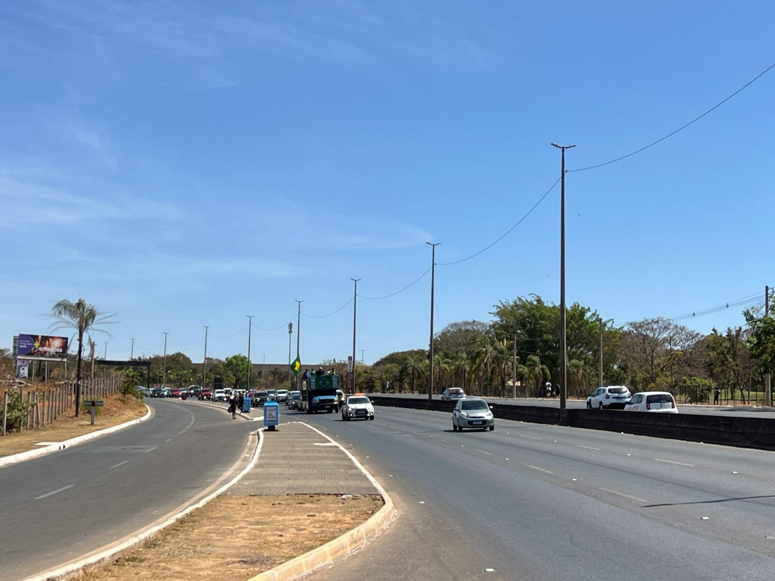 Carreata de apoiadores do ex-presidente Jair Bolsonaro, neste domingo (31/8)