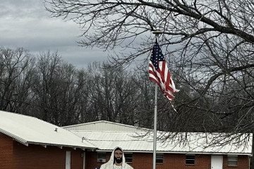 Fotos do livro Tomara que você seja deportado, do Escritor e jornalista Jamil Chade