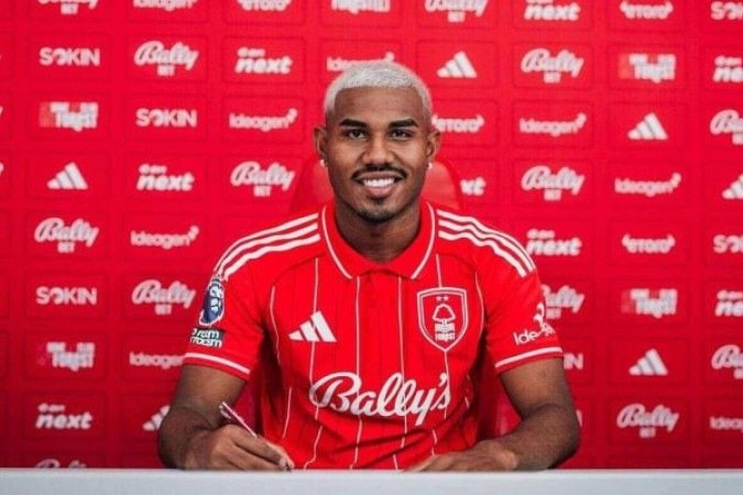 Cuiabano vai jogar a Premier League  -  (crédito: Foto: Divulgação/Forest)