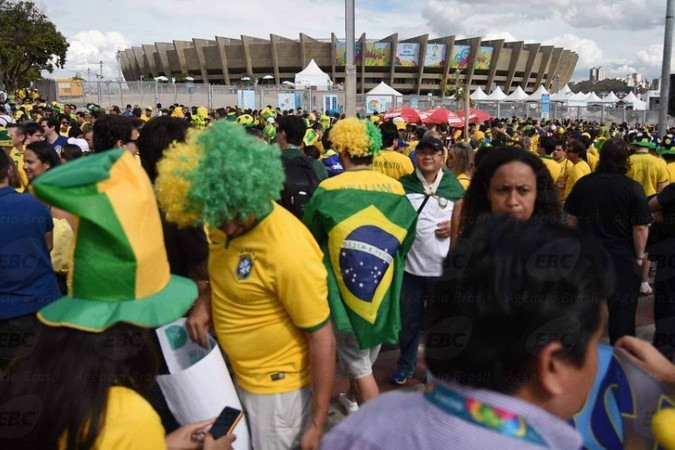 Restrições a torcedores proibidos de frequentar estádios passam a valer em todo o país