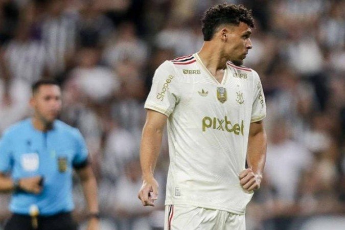 Santos aguarda Adonís Frías nesta segunda-feira  -  (crédito: Foto: Divugação / León)