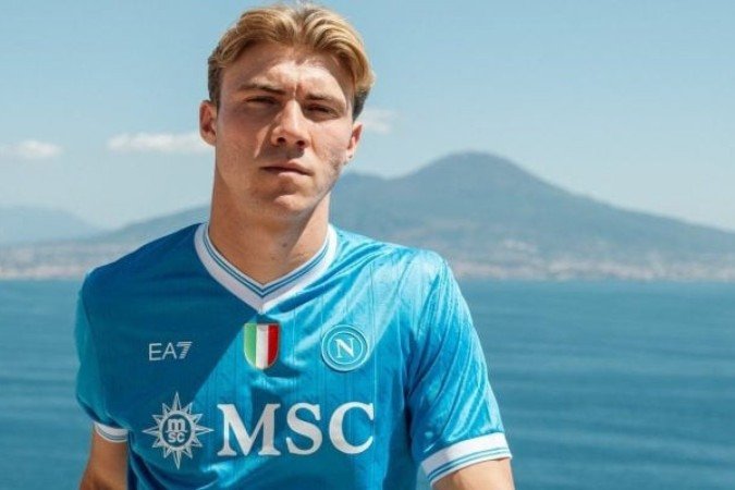 Hojlund, de 21 anos, chega para reforçar o Napoli após lesão de Lukaku -  (crédito: Foto: Divulgação )