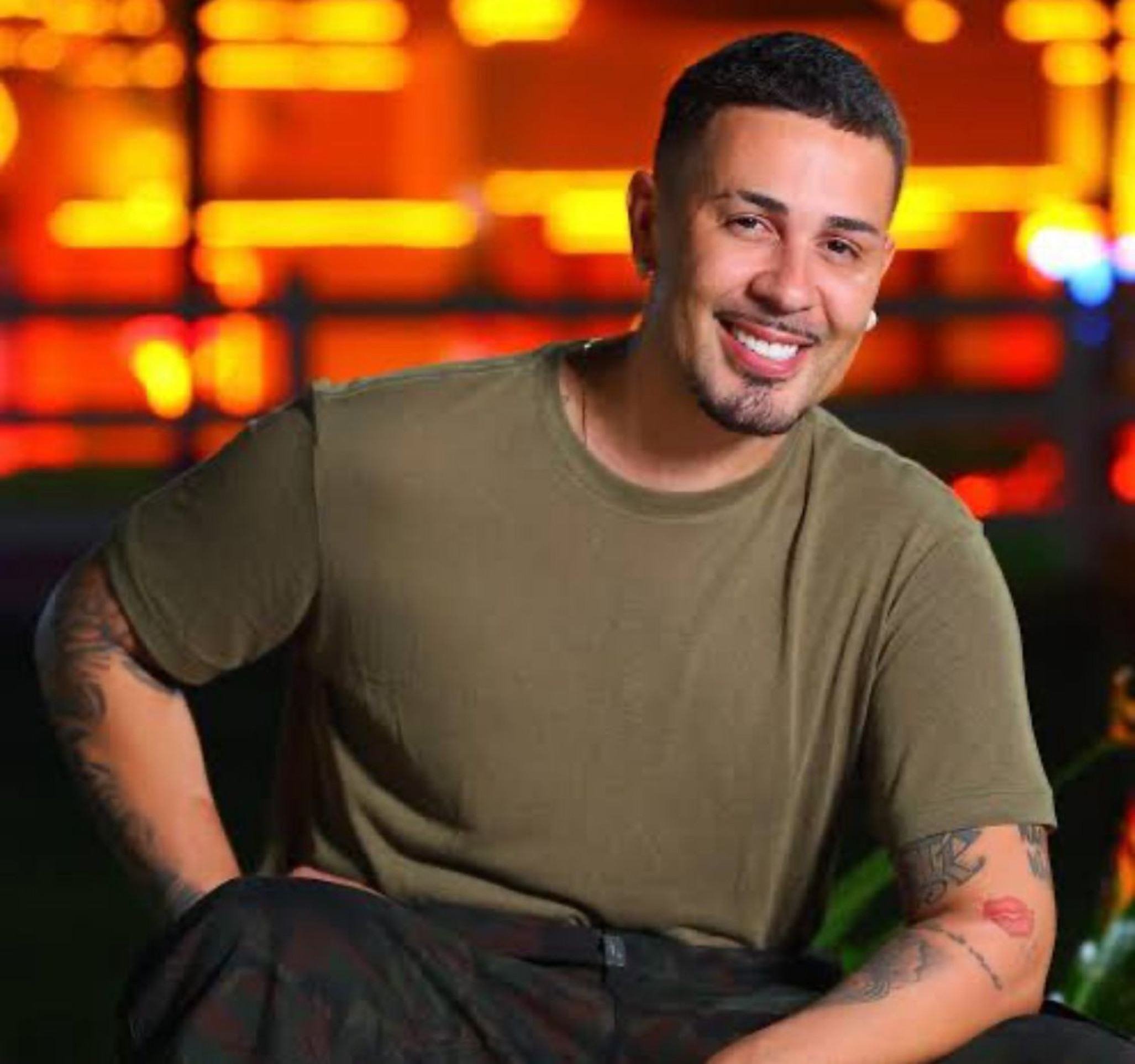 Carlinhos Maia assume que traiu Lucas Guimarães