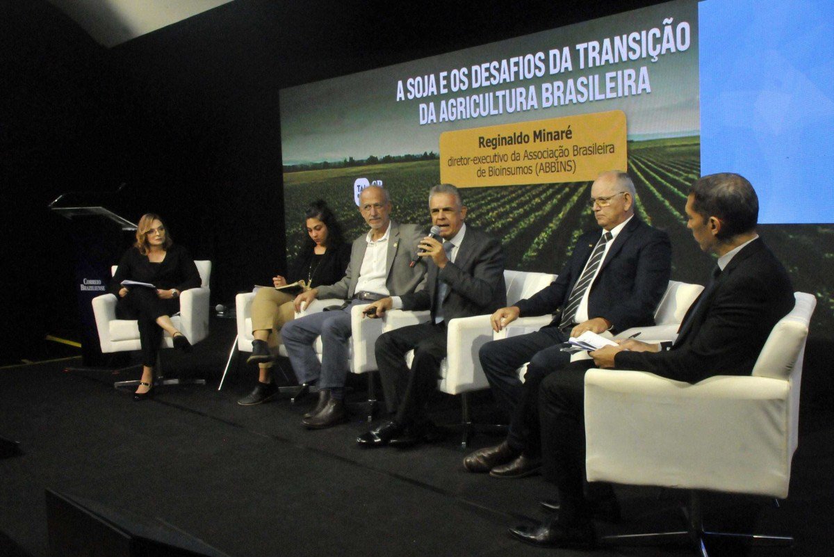  02.09.2025  Carlos Vieira/CB/DA.Press - CB TALKS, A soja e os desafios da transiÃ§ao da Agricultura Brasileira . Segundo Painel. Denise Rothenburg, Juliana Luiz, Eduardo Martins, Reginaldo Minare, Sebastiao Pedro e Carlos Alexandre.