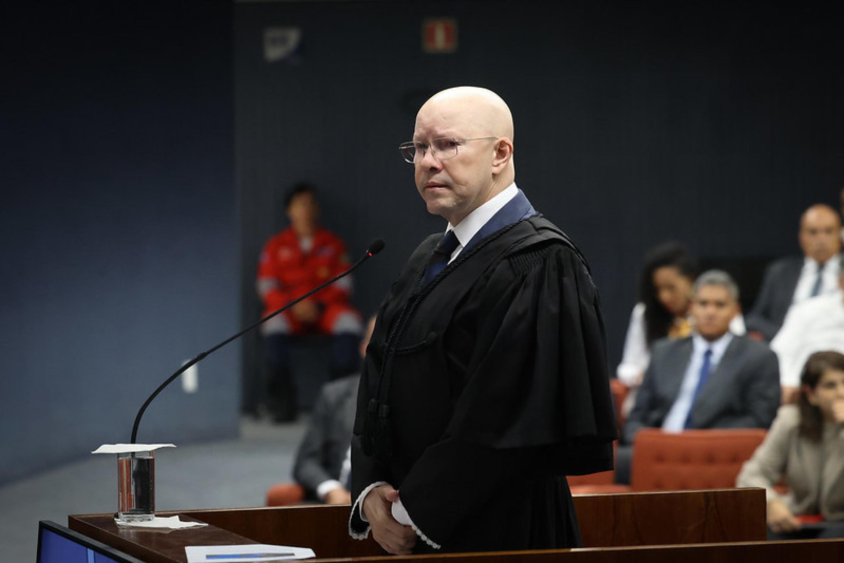 Defesa de Garnier contesta PGR e quer rescisão da delação de Mauro Cid