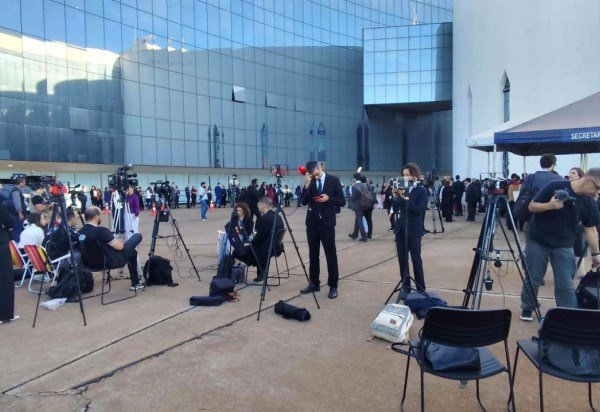 Ed Alves/CB/DA Press