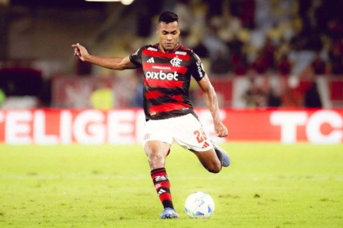 Alex Sandro passa por lesões em um ano de Flamengo - (crédito: Foto: Gilvan de Souza/Flamengo) Alex Sandro passa por lesões em um ano de Flamengo - (crédito: Foto: Gilvan de Souza/Flamengo)