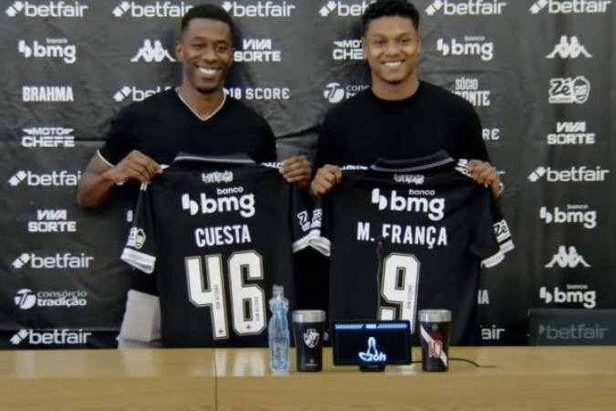 Vasco apresenta Cuesta e Matheus França; ex-Fla evita falar nome do rival - (crédito: Foto: Reprodução de vídeo YouTube Vasco TV) Vasco apresenta Cuesta e Matheus França; ex-Fla evita falar nome do rival - (crédito: Foto: Reprodução de vídeo YouTube Vasco TV)