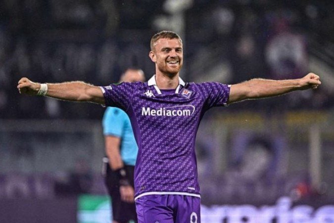 Lucas Beltrán em ação com a camisa da Fiorentina na última temporada europeia - (crédito: Foto: Divulgação/ Fiorentina) Lucas Beltrán em ação com a camisa da Fiorentina na última temporada europeia - (crédito: Foto: Divulgação/ Fiorentina)