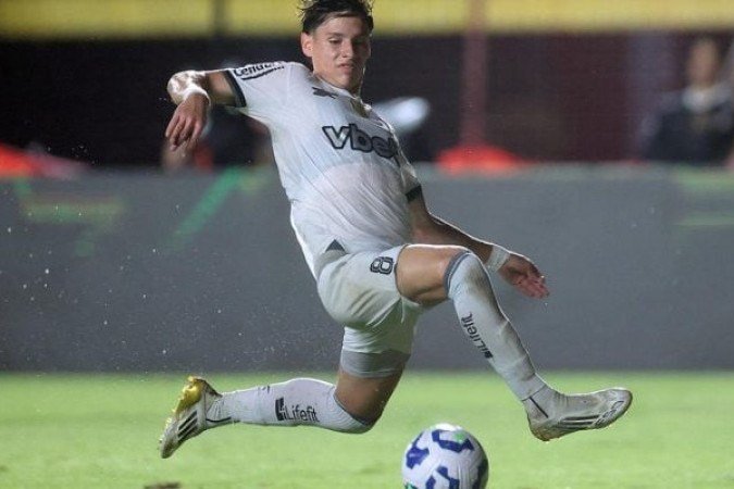 13 - MONTORO (meia) - 3,5 milhões de euros (R$ 22,2 milhões) - Foto: Vitor Silva/Botafogo 