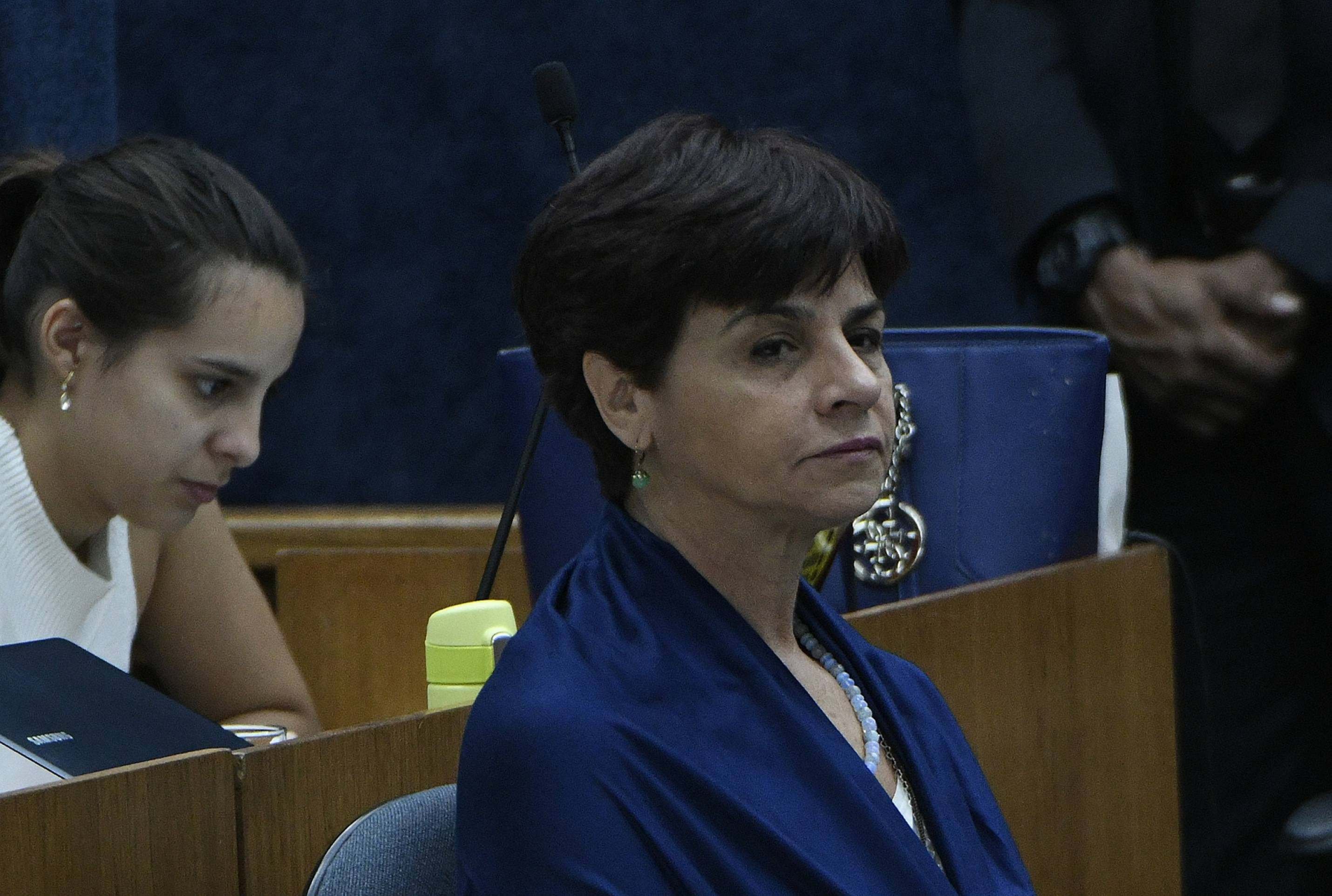 Juiz nega pedido do MP para suspender processo do caso Adriana Villela