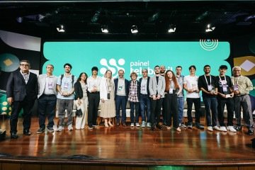 Equipes premiadas durante Painel Telebrasil 2025 -  (crédito:  FELIPE COSTA/Divulgação)