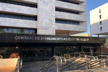  Neste s&aacute;bado (7/3), os cart&oacute;rios eleitorais e a Central de Atendimento ao Eleitor (CAE) estar&atilde;o abertos ao p&uacute;blico das 8h &agrave;s 15h -  (crédito: Nath&aacute;lia Queiroz)