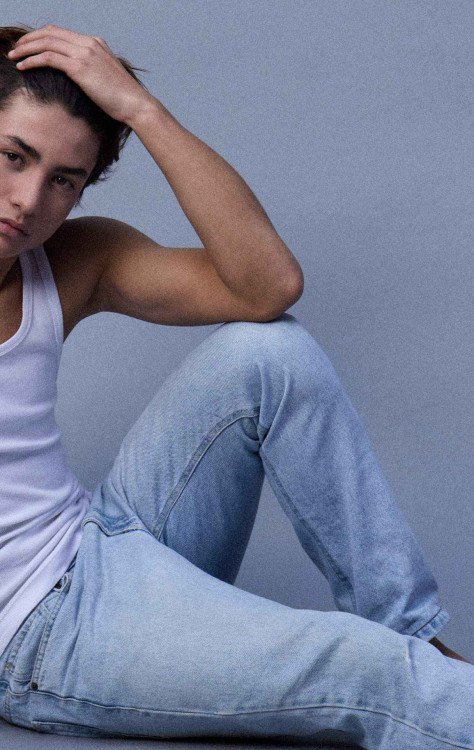 Matheus Hon lança ‘Minha Favorita’ e mostra maturidade artística aos 15 anos -  (crédito: Divulgação)