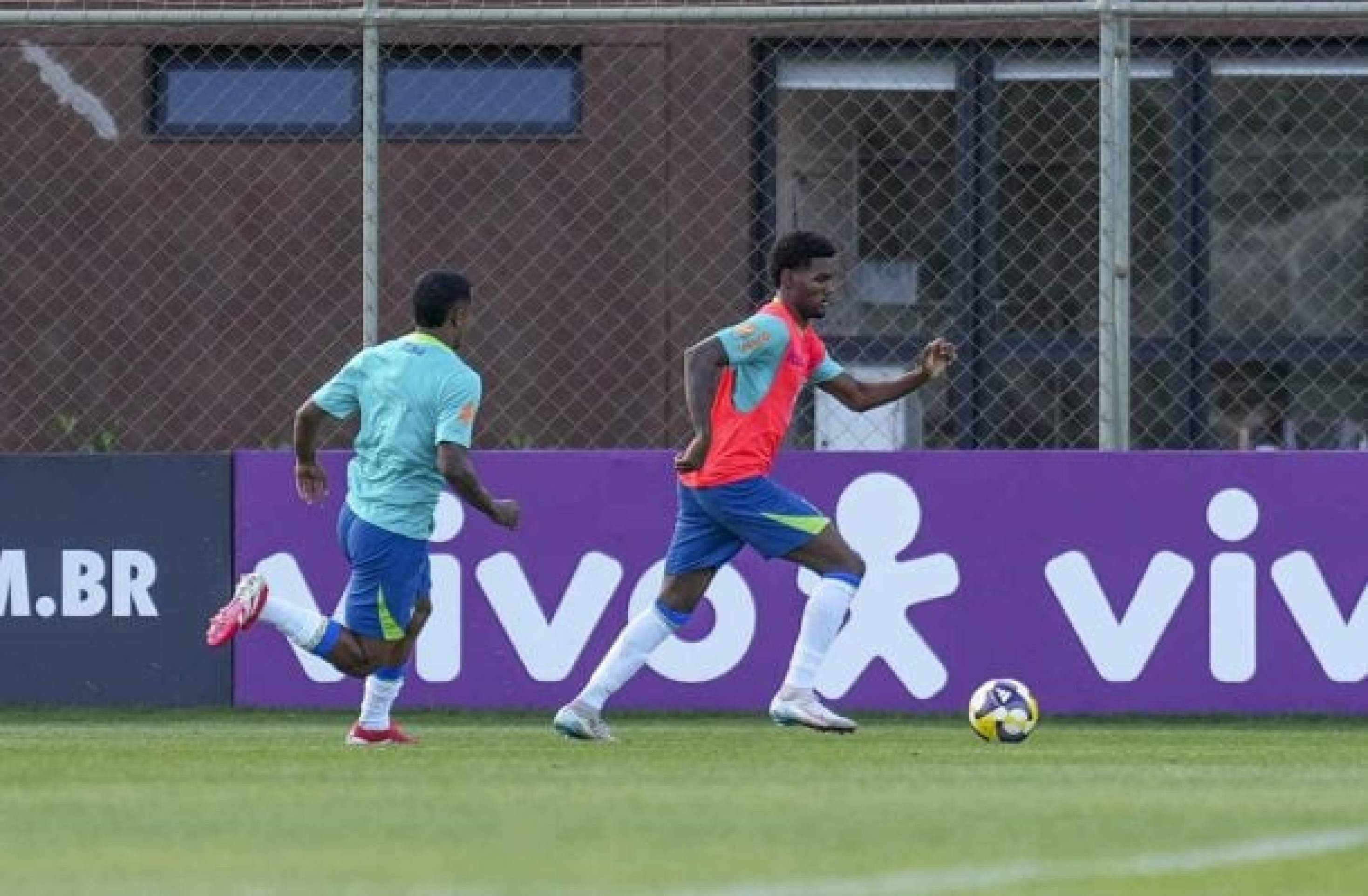 Estreante na Seleção sub-20, Lucas Ferreira comenta oportunidade