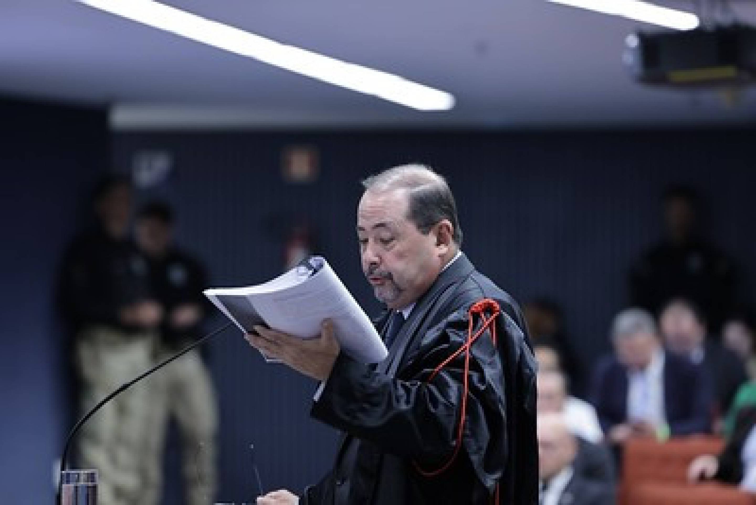 Defesa de Bolsonaro questiona delação de Mauro Cid: 