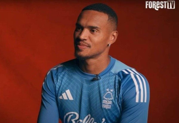 Foto: Reprodução/ Canal Nottingham Forest FC