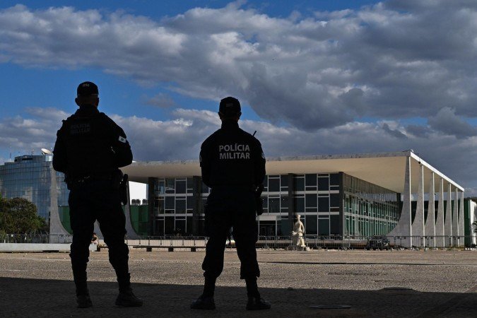 O que imprensa internacional disse sobre julgamento de Bolsonaro: 'Provocação a Trump' - (crédito: BBC Geral) O que imprensa internacional disse sobre julgamento de Bolsonaro: 'Provocação a Trump' - (crédito: BBC Geral)