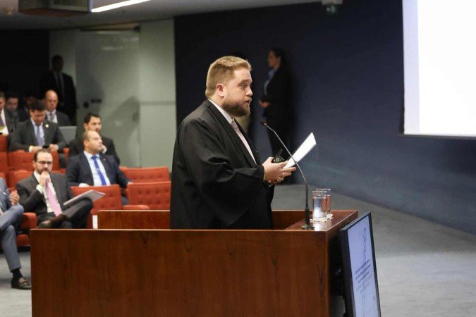 Milanez na sustentação oral na Primeira Turma: advogado reclamou das provas produzidas pela Polícia Federal e atacou a condução da investigação - (crédito: Gustavo Moreno/STF) Milanez na sustentação oral na Primeira Turma: advogado reclamou das provas produzidas pela Polícia Federal e atacou a condução da investigação - (crédito: Gustavo Moreno/STF)