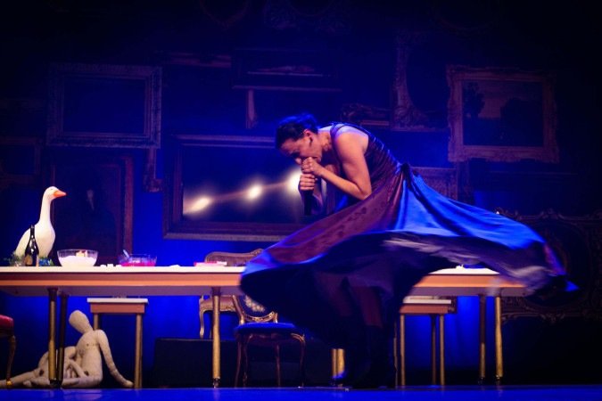 Peça Nastácia, com  Chico Pelúcio, Flávia Pyramo e Lenine Martins