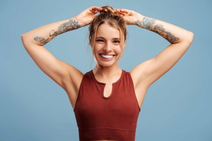 Penteados para treinar mantêm os cabelos saudáveis e oferece mais estilo ao look (Imagem: AYO Production | Shutterstock) -  (crédito: EdiCase)