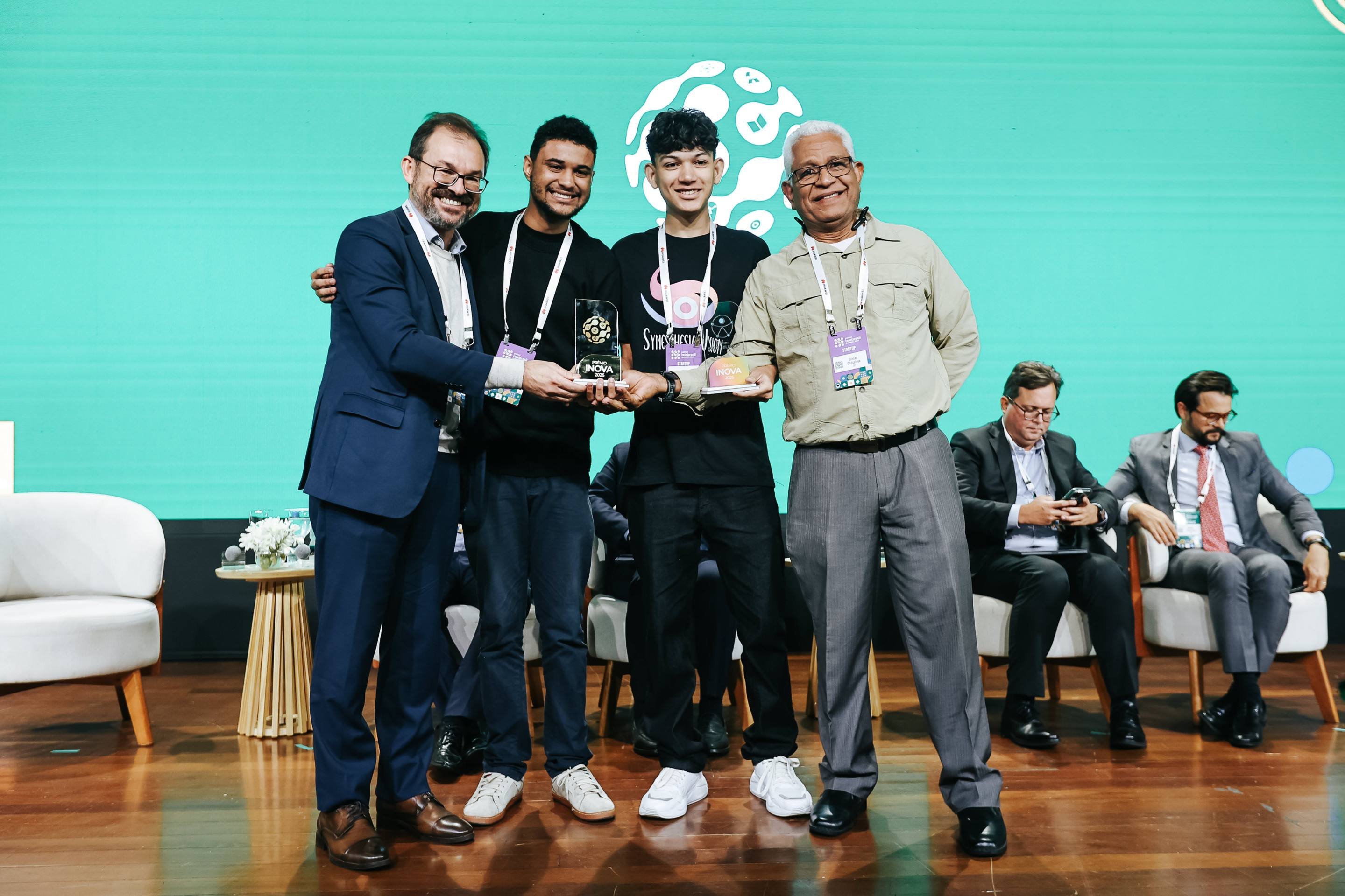 Equipe do IFPE na premiação