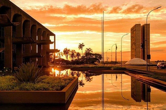 DF enfrenta mais um dia de calor e seca, mas há chance de chuvas isoladas - (crédito: Ed Alves/CB/D.A Press. Brasil. Brasilia- DF. Isto e Brasilia. Bom Dia.) DF enfrenta mais um dia de calor e seca, mas há chance de chuvas isoladas - (crédito: Ed Alves/CB/D.A Press. Brasil. Brasilia- DF. Isto e Brasilia. Bom Dia.)