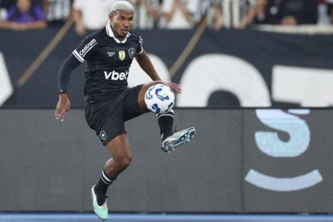 Cuiabano em ação com a camisa do Botafogo na atual temporada - (crédito: Foto: Vítor Silva/Botafogo) Cuiabano em ação com a camisa do Botafogo na atual temporada - (crédito: Foto: Vítor Silva/Botafogo)