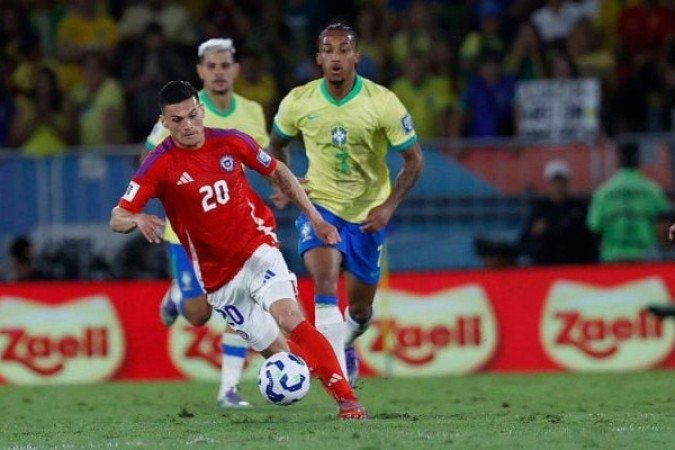 JOÃO PEDRO – Na área, pouco produziu, mas foi efetivo quando saiu para buscar o jogo e trocou de posição com Martinelli.  Outro que teve boa participação na troca de passes no gol de Estêvão. Caiu de produção no segundo tempo.NOTA 6,0. Foto: Raphael Ribeiro