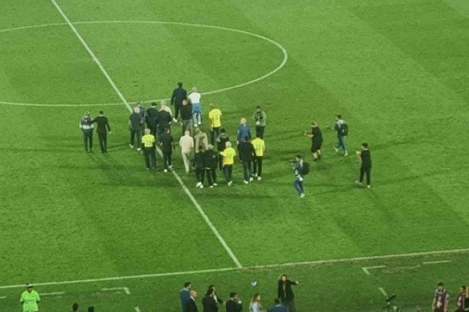 Campeões do mundo recebem homenagem no intervalo de Brasil x Chile - (crédito: Foto: Carlos Alberto Vieira / Jogada10) Campeões do mundo recebem homenagem no intervalo de Brasil x Chile - (crédito: Foto: Carlos Alberto Vieira / Jogada10)